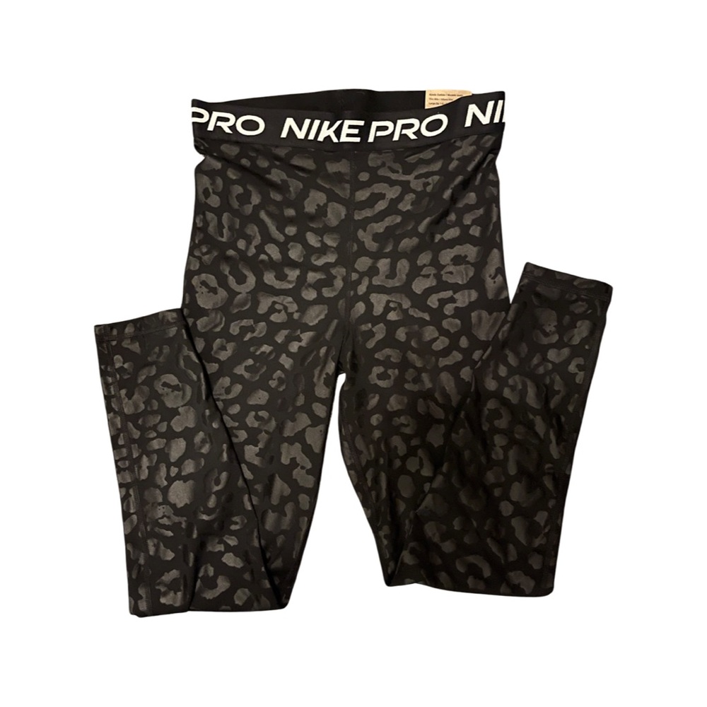 Women’s Nike Pro Leggings